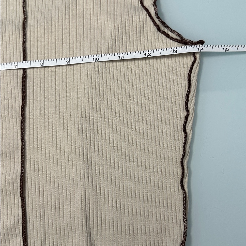 Windsor Ribbed Cropped Tank - Picture 4 of 6